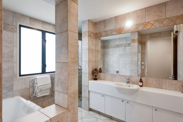 Photo of property in 8 Springvale Gardens, Harewood, Christchurch, 8051