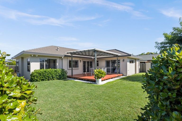 Photo of property in 6 Rosehill Way, Taradale, Napier, 4112
