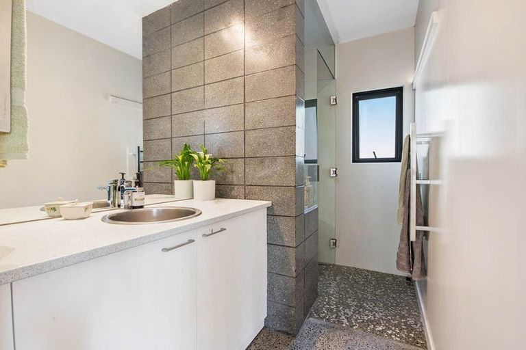 Photo of property in 60 Goodall Road, Snells Beach, 0920