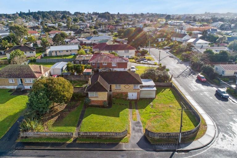 Photo of property in 2 Browning Street, Manurewa East, Auckland, 2102