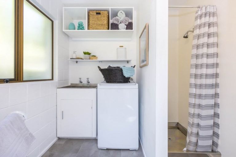 Photo of property in 8 Chichester Drive, Pinehaven, Upper Hutt, 5019