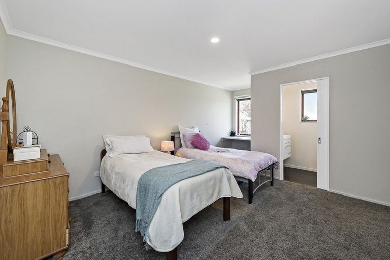 Photo of property in 17b Manor Drive, Rolleston, 7614