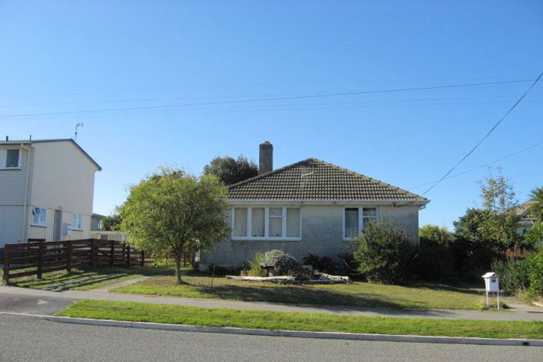 Photo of property in 22 Harlech Street, Oamaru North, Oamaru, 9400