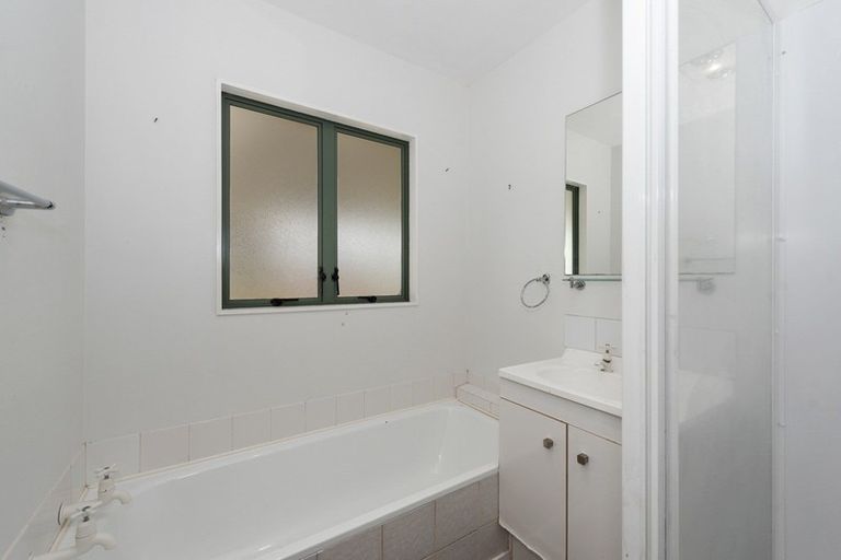 Photo of property in 15 Penney Green, Nawton, Hamilton, 3200