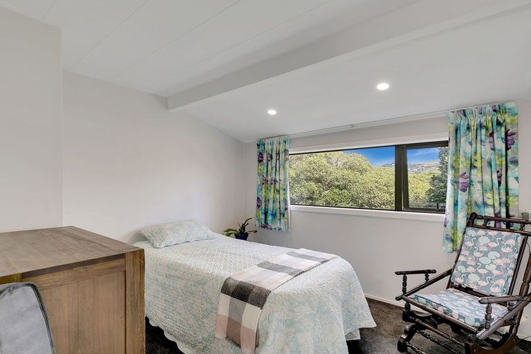 Photo of property in 15b Jillett Street, Titahi Bay, Porirua, 5022