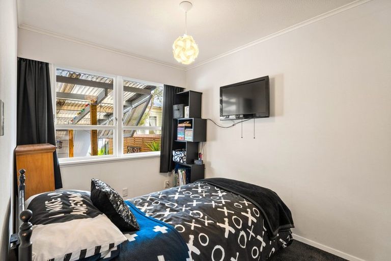 Photo of property in 2/34 Maclean Street, Wallaceville, Upper Hutt, 5018