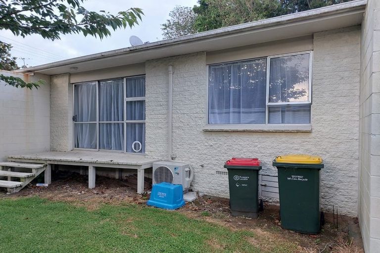 Photo of property in 2/13 Blagdon Road, Blagdon, New Plymouth, 4310