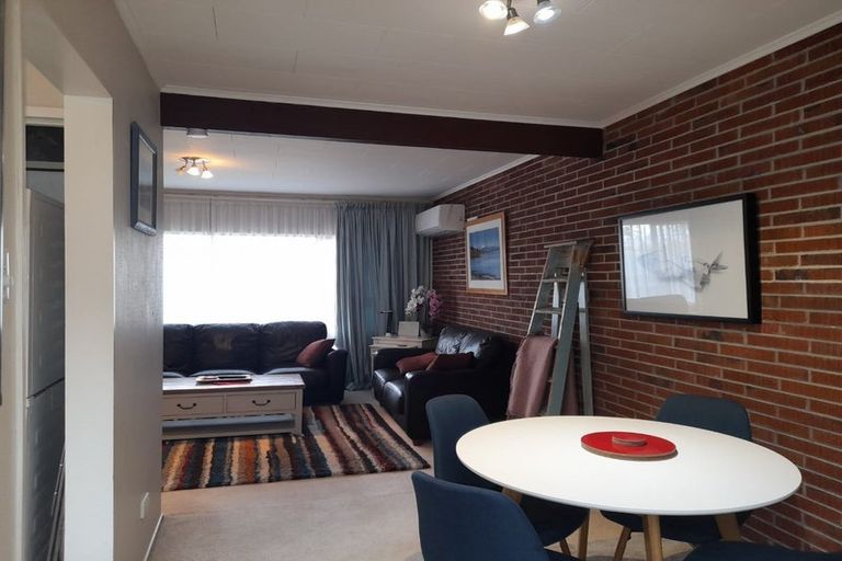 Photo of property in 2/13 Alberta Street, Acacia Bay, Taupo, 3330