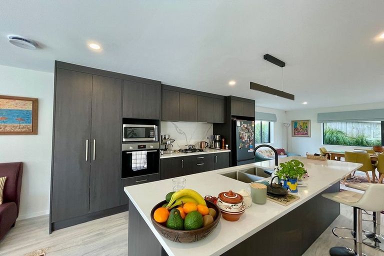 Photo of property in 60d Bay Street, Red Beach, 0932