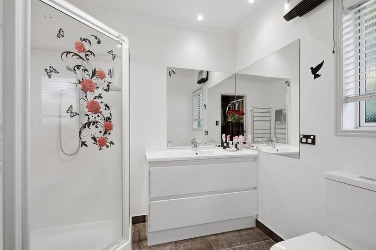 Photo of property in 41 Matene Place, Papamoa Beach, Papamoa, 3118