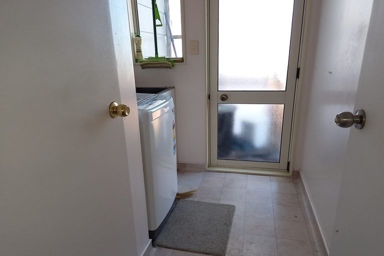 Photo of property in 101 Hillcrest Drive, Kelvin Grove, Palmerston North, 4414