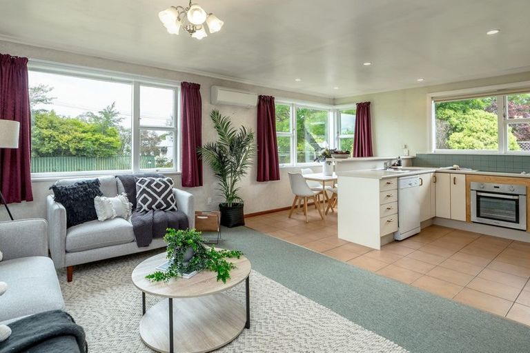 Photo of property in 4 Kenward Crescent, Featherston, 5710