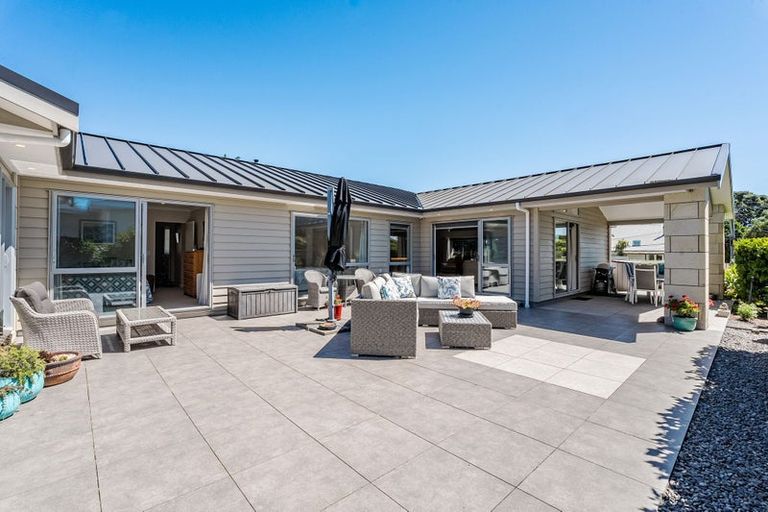 Photo of property in 118 Rosetta Road, Raumati South, Paraparaumu, 5032