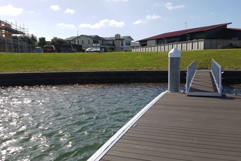 Photo of property in 29 Stace Hopper Drive, One Tree Point, 0118