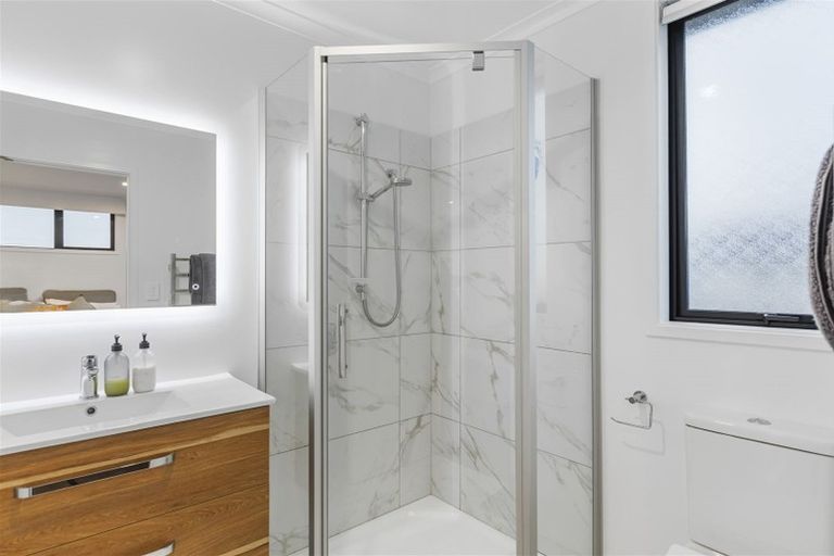 Photo of property in 9 Tawatawa Street, Long Bay, Auckland, 0630