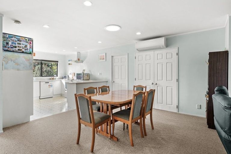 Photo of property in 209 Kaipara Road, Papakura, 2582