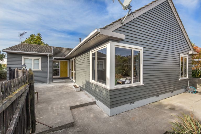 Photo of property in 250 Opawa Road, Hillsborough, Christchurch, 8022