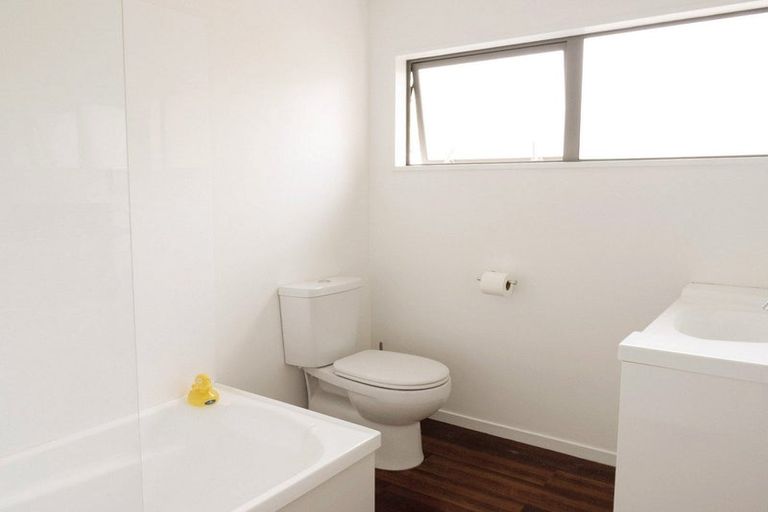 Photo of property in 46e Navigation Drive, Whitby, Porirua, 5024