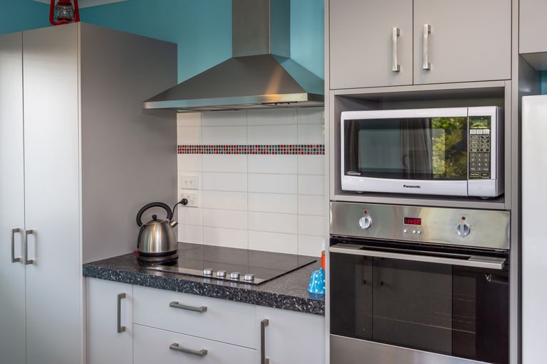 Photo of property in 8 Carteret Place, Aranui, Christchurch, 8061