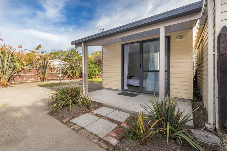 Photo of property in 250 Opawa Road, Hillsborough, Christchurch, 8022