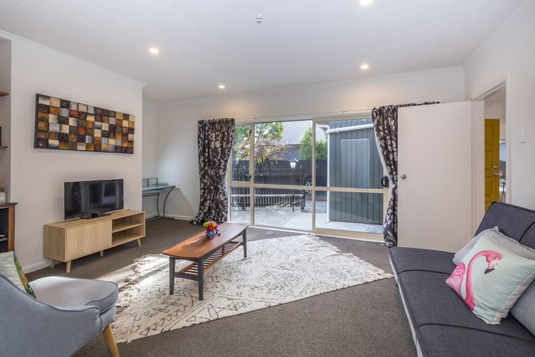 Photo of property in 250 Opawa Road, Hillsborough, Christchurch, 8022