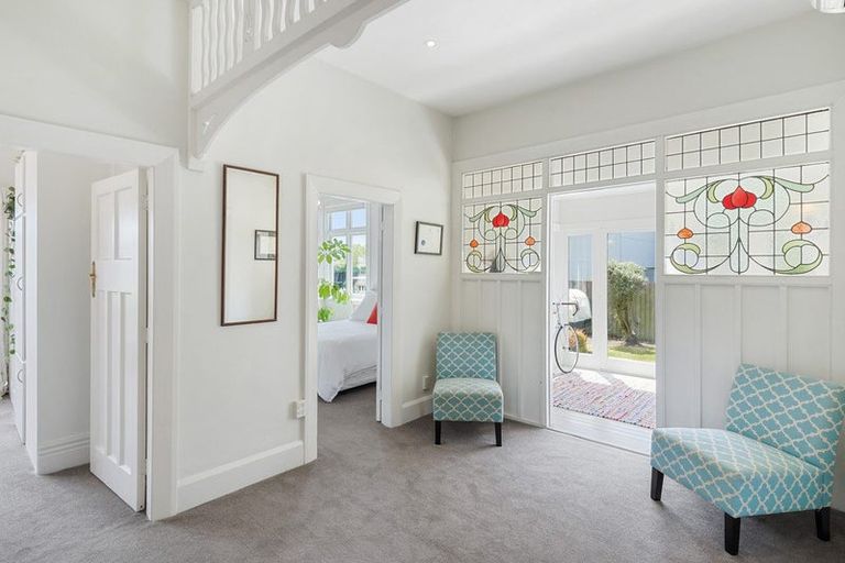 Photo of property in 1/1004 Colombo Street, St Albans, Christchurch, 8014