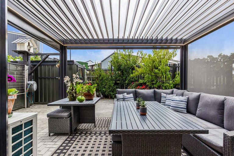 Photo of property in 16 Kauri Amber Road, Westgate, Auckland, 0614
