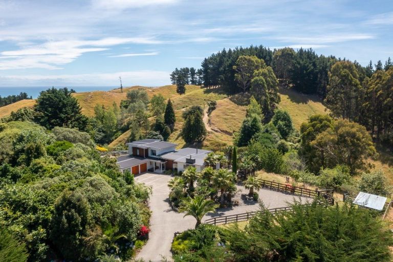 Photo of property in 105 Waterfall Road, Paraparaumu, 5032