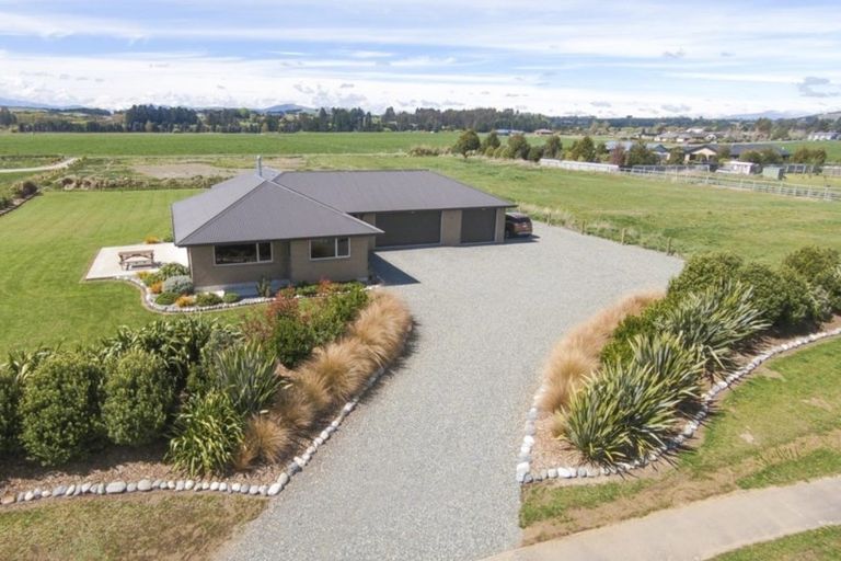 Photo of property in 43 Pukutahi Drive, Te Anau, 9600