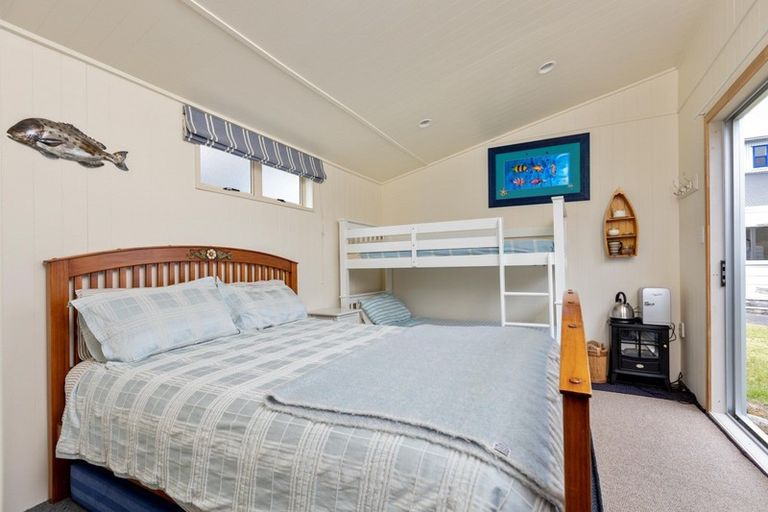 Photo of property in 14 Tamarisk Drive, Riversdale Beach, Masterton, 5872