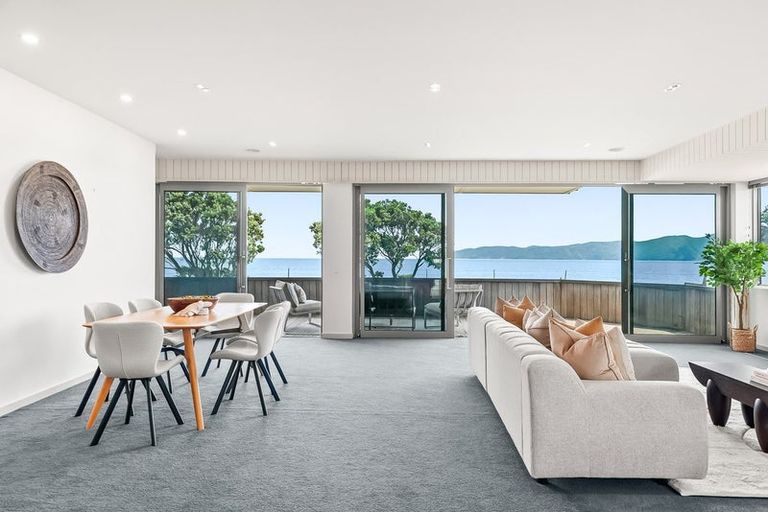 Photo of property in 88 Marine Parade, Paraparaumu Beach, Paraparaumu, 5032