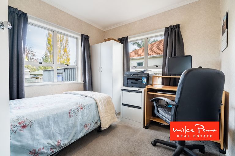 Photo of property in 2/18 Glengarry Road, Glen Eden, Auckland, 0602