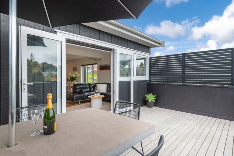Photo of property in 42 Matipo Road, Mairangi Bay, Auckland, 0630