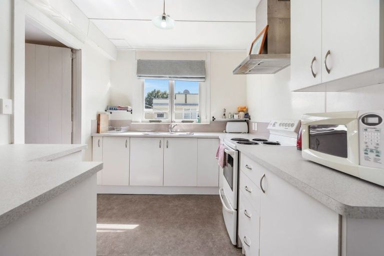 Photo of property in 2a Finch Street, One Tree Point, 0118