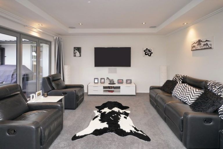 Photo of property in 72 Tupelo Place, Swannanoa, Rangiora, 7476