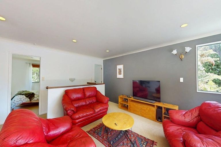 Photo of property in 36 Tombleson Road, Lake Rotoma, Rotorua, 3074