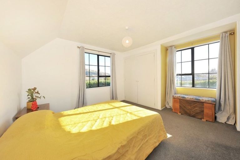 Photo of property in 28 Mauger Drive, Heathcote Valley, Christchurch, 8022