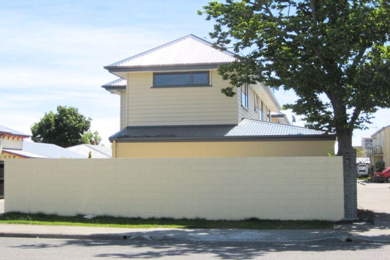 Photo of property in 25c Packe Street, Edgeware, Christchurch, 8013