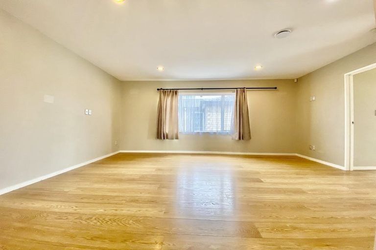 Photo of property in 65 Kerrykeel Drive, Flat Bush, Auckland, 2019