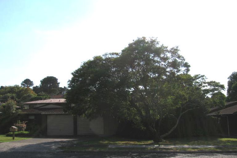 Photo of property in 67 John Downs Drive, Browns Bay, Auckland, 0630