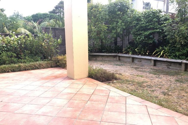 Photo of property in 1/2 The Esplanade, Castor Bay, Auckland, 0620