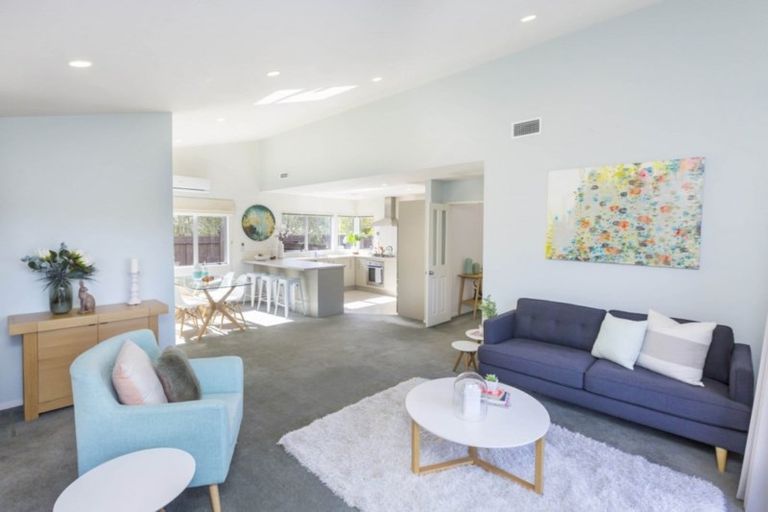 Photo of property in 4 Ronald Scott Grove, Riverstone Terraces, Upper Hutt, 5018