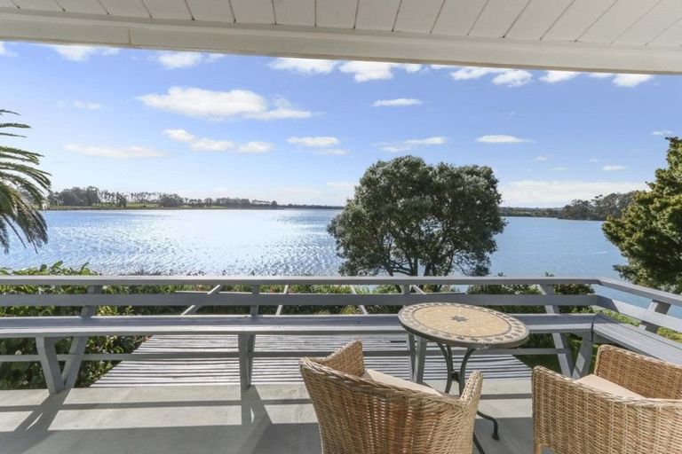 Photo of property in 2/203 Oakland Road, Karaka, Papakura, 2580