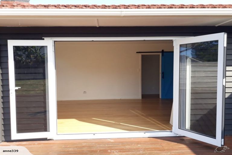 Photo of property in 29 Cassino Street, Bayswater, Auckland, 0622