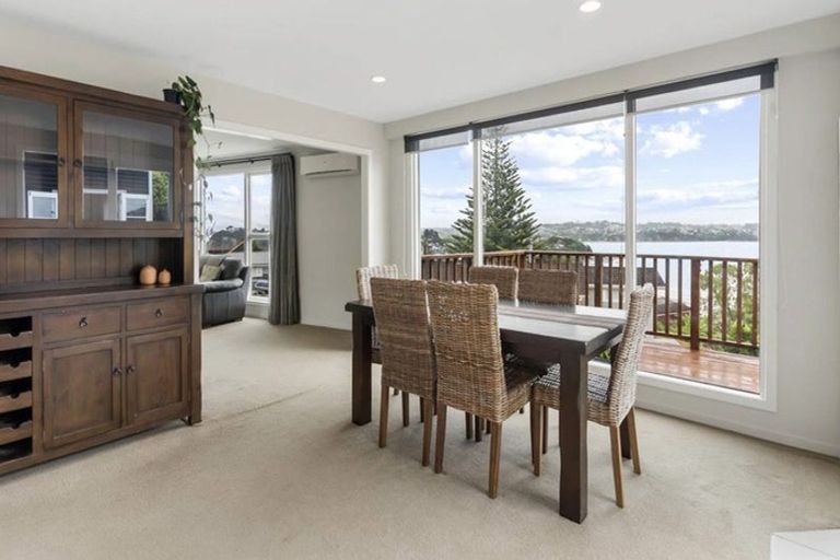 Photo of property in 1104 Whangaparaoa Road, Tindalls Beach, Whangaparaoa, 0930