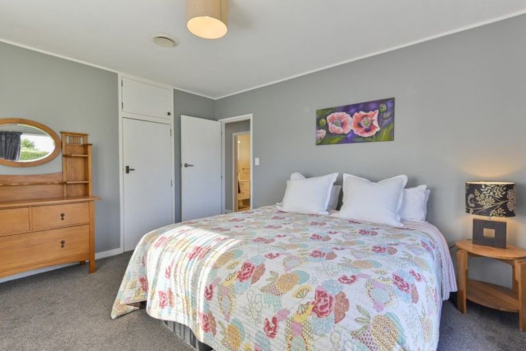 Photo of property in 221 Tudor Avenue, Mayfair, Hastings, 4122