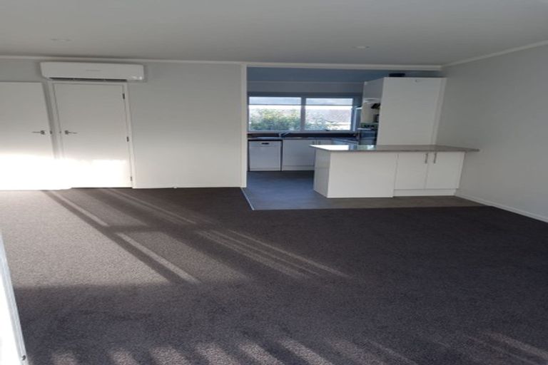 Photo of property in 33 Cotswold Lane, Mount Wellington, Auckland, 1060