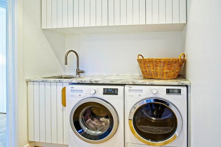 Photo of property in 17 Sandy Cove, Wainui, Gisborne, 4010