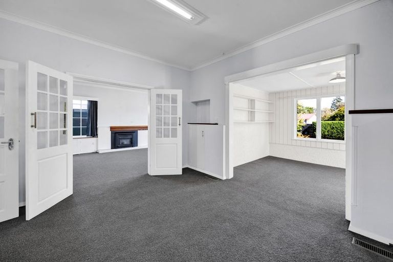 Photo of property in 14 Dives Avenue, Hawera, 4610