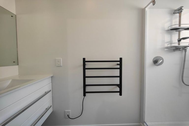 Photo of property in 17 Nalanda Crescent, Broadmeadows, Wellington, 6035